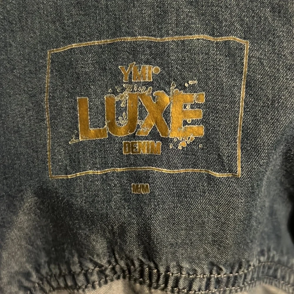 ❄️YMI LUXE button up denim dress. Size M - Picture 5 of 5